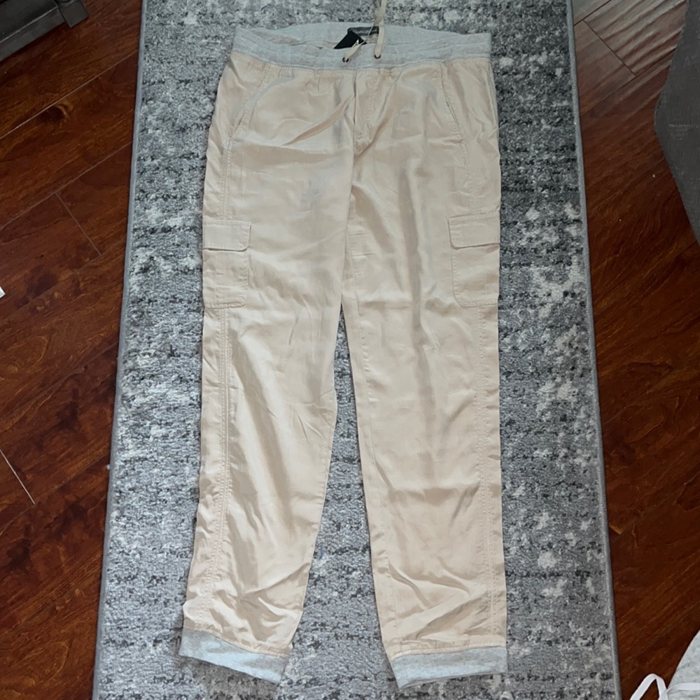 Eddie Bauer knit cargo jogger pant. Size 12